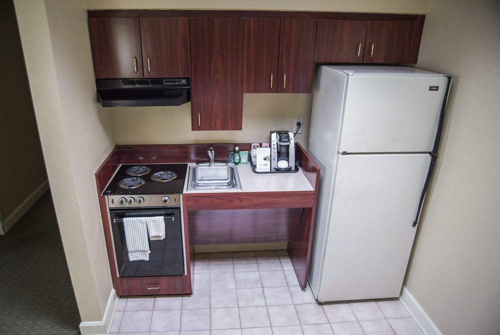 Holiday Inn Express Hotel & Suites Conover - Hickory Area By Ihg Екстериор снимка